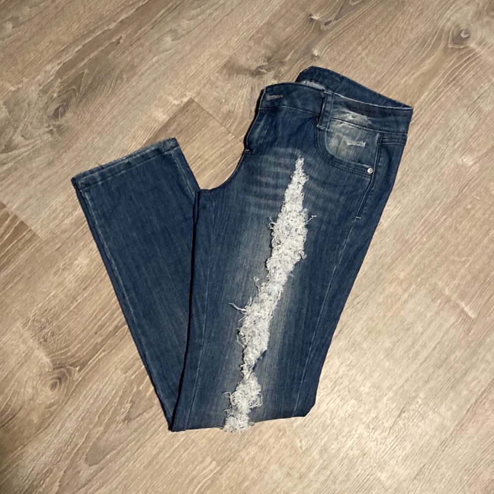 Blue asphalt distressed jeans